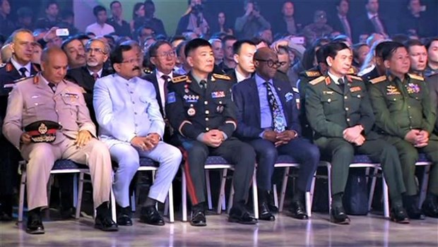 越南在2019年国际军事比赛中取得超出预料的成绩 hinh anh 2