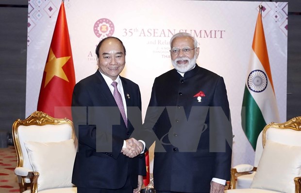 第35届东盟峰会：越南政府总理阮春福与印度总理进行会晤 hinh anh 1