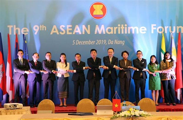 第九届东盟海事论坛在岘港举行 hinh anh 1