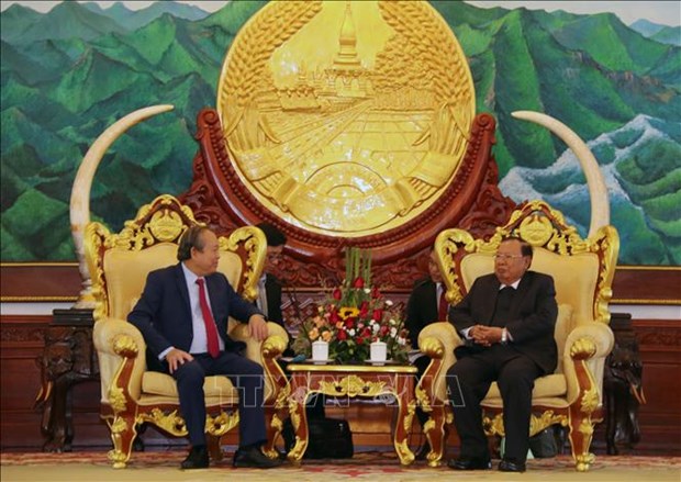 老挝高度重视并优先巩固与发展两国间的特殊关系 hinh anh 1
