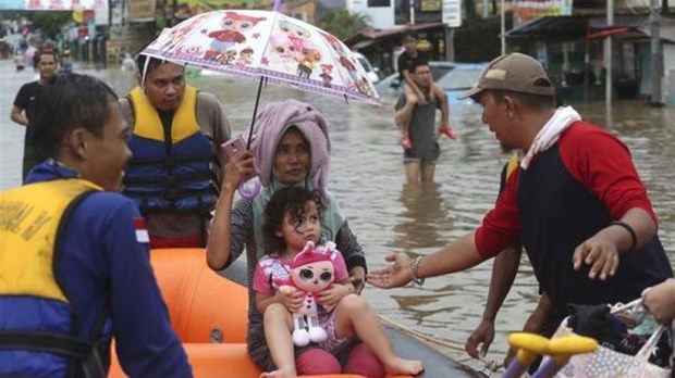印度尼西亚采用人工干预气象技术预防洪水 hinh anh 1