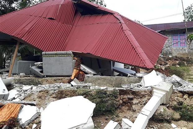 印度尼西亚西部海域发生6.2级地震 hinh anh 1
