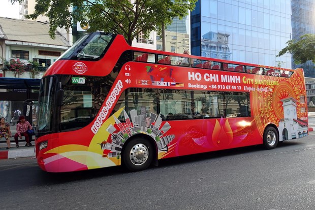 胡志明市观光巴士公交车线路正式投入运营 hinh anh 1