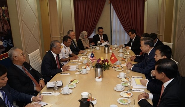 公安部长苏林访问马来西亚活动报道集 hinh anh 3