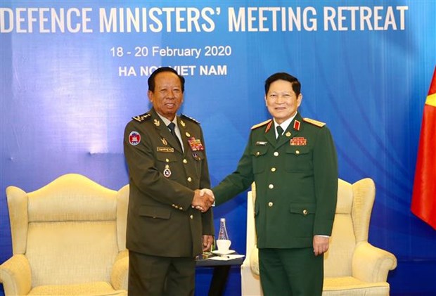 2020年东盟主席年：防务合作是越柬关系中的支柱 hinh anh 1