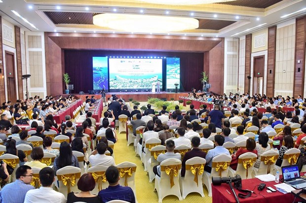 “探索越南之美的黄金时期”会议在清化省举行 hinh anh 1
