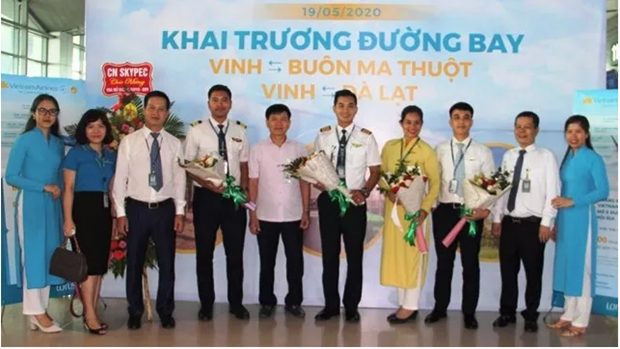 越南国家航空公司开通飞往荣市的两条航线 hinh anh 1