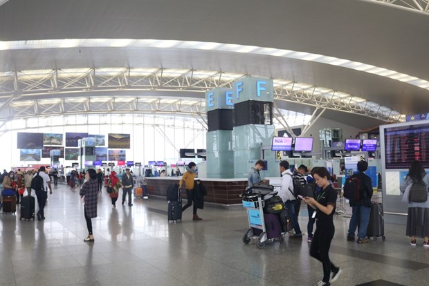 越南多措并举满足内排和新山一国际机场航班日益增加的需求 hinh anh 1