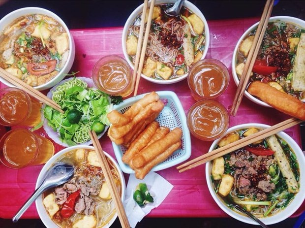 品尝征服国际食客并入选亚洲最佳食品的越式蟹汤米线 hinh anh 2