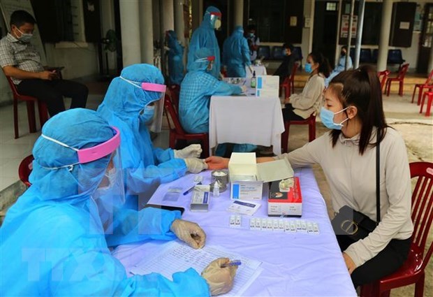 8月8日上午越南新增5例新冠肺炎确诊病例 hinh anh 1