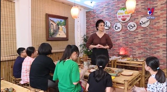 河内厨艺努力向年轻一代传授越南饮食文化 hinh anh 1