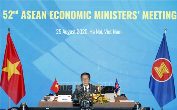 2020东盟年：第52届东盟经济部长会议重点讨论实施经济计划进展等问题 hinh anh 1