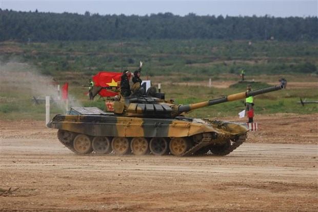 国际军事比赛-2020：越南参赛队在“坦克两项”比赛第二组名列第二 hinh anh 2