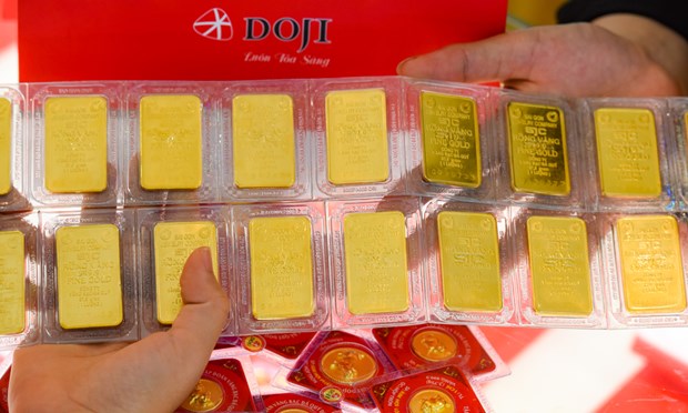 8月27日上午越南国内黄金价格上涨45万越盾一两 hinh anh 1