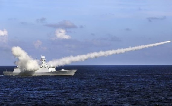 美国谴责中国在东海发射弹道导弹活动 hinh anh 1
