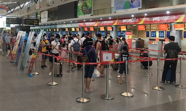 岘港成功控制疫情 越捷从9月8日起重新开放往返岘港的客运航班 hinh anh 1