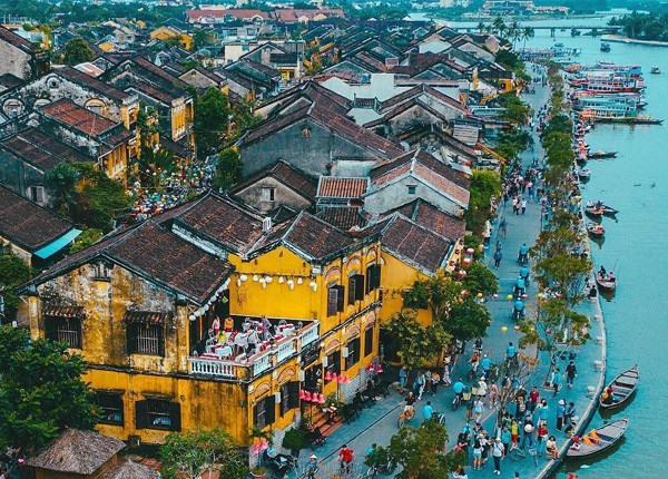 越南旅游：会安市努力发挥旅游业的“火车头”引领作用 hinh anh 1
