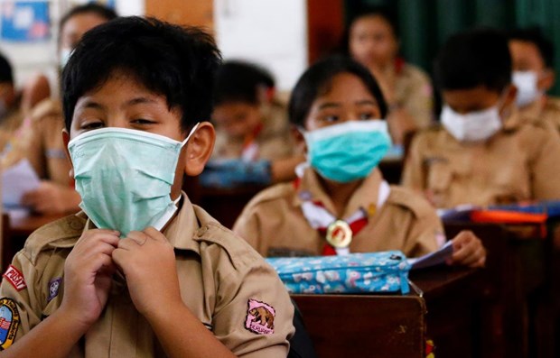 新冠肺炎疫情：柬埔寨决定重新开放全部学校 hinh anh 1