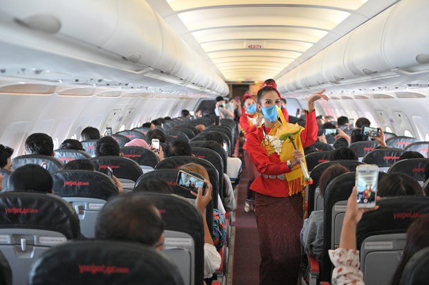 曼谷至乌汶府航线首飞成功 越捷航空在泰国境内航线上推出零泰铢机票 hinh anh 2
