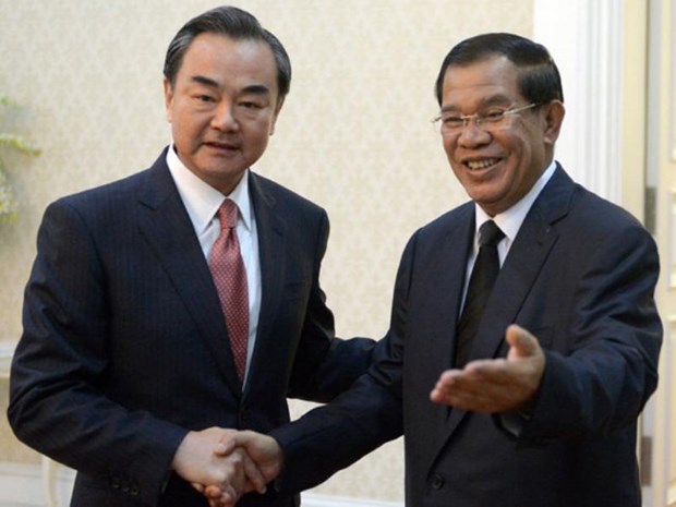 中国将向柬埔寨提供9.5亿人民币无偿援助 hinh anh 1