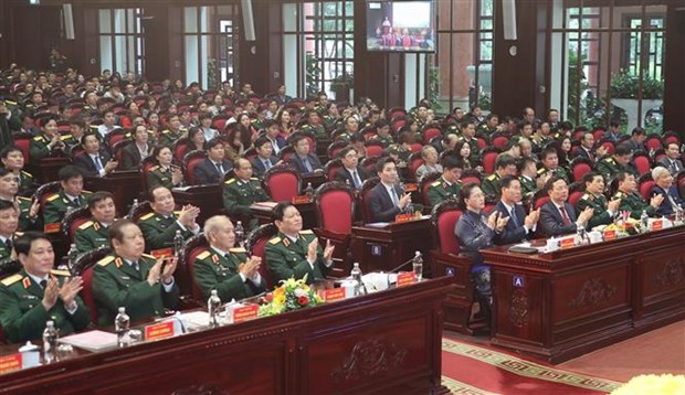 越南《人民军队报》创刊70周年 荣获三等独立勋章 hinh anh 2