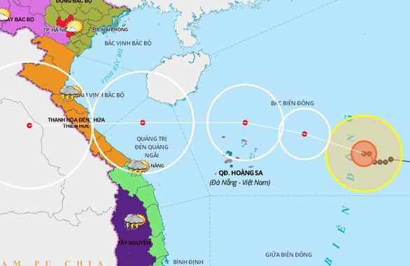 8号台风距离越南黄沙群岛以东方向220公里强度可能将继续加强 hinh anh 1