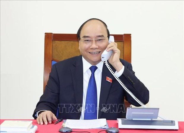 ASEAN 2020: 政府总理阮春福与泰国总理巴育举行电话会谈 hinh anh 1