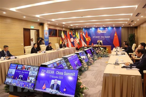 泰国总理呼吁东盟与中国合作抗击贫困和自然灾害 hinh anh 1