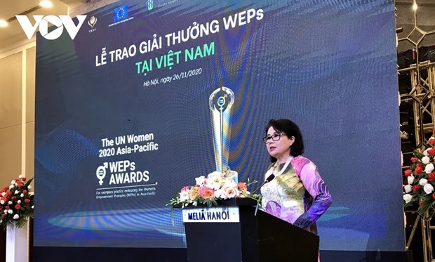 九家越南企业荣获2020年度联合国妇女署赋权予妇女原则越南区奖 hinh anh 1