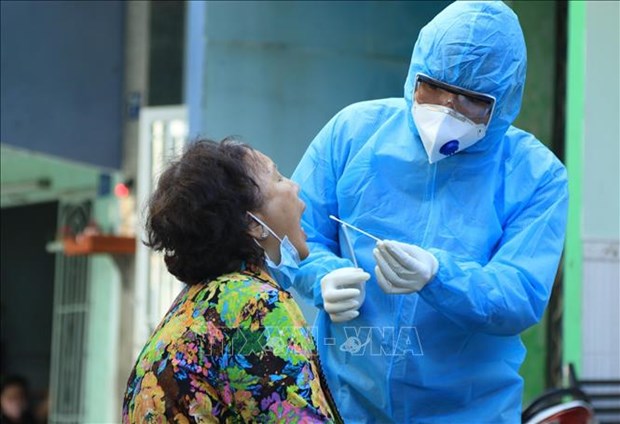新冠肺炎疫情：胡志明市852名密切接触者中有838人病毒检测结果为阴性 hinh anh 1