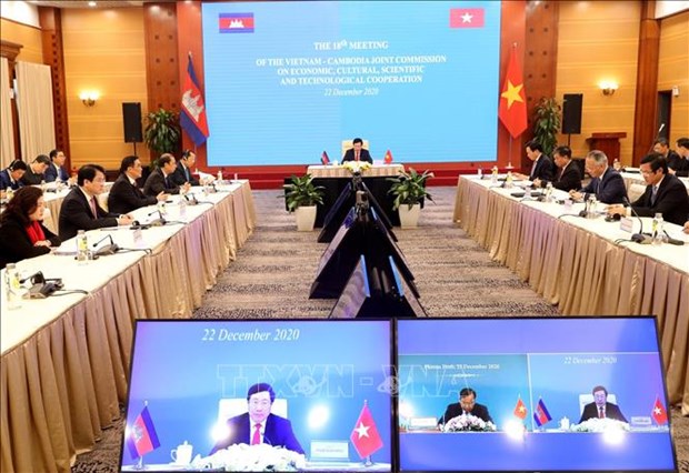 越柬经济、文化和科技联合委员会第18次会议以视频形式举行 hinh anh 1