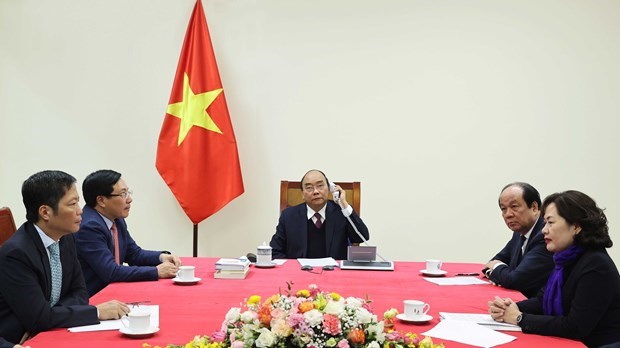 越南政府总理阮春福与美国总统特朗普通电话 hinh anh 2