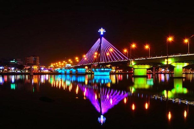 越南民众欢度元旦喜迎2021新年 hinh anh 3