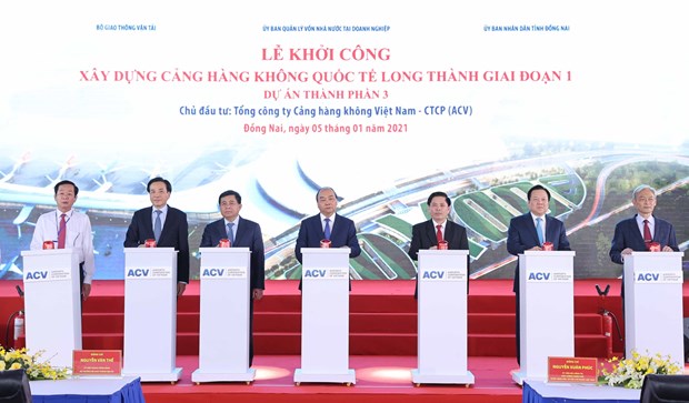阮春福：隆城机场将为一个发展壮大的越南作出贡献 hinh anh 3
