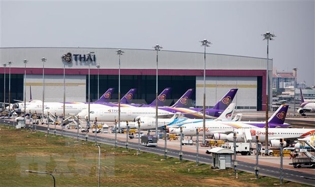 第二波新冠肺炎疫情来袭给泰国航空业产生巨大影响 hinh anh 1