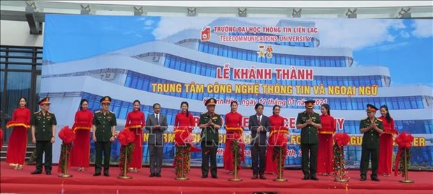 外语与信息技术中心是越南与印度防务合作的重要成果 hinh anh 1