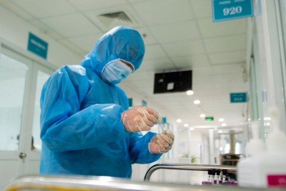 新冠肺炎疫情：出院后复阳的两名俄罗斯人病毒检测结果为阴性 hinh anh 1