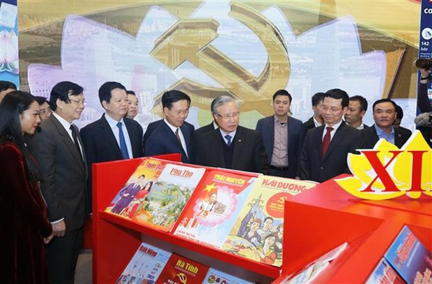 越南共产党第十三次全国代表大会新闻中心正式启用 hinh anh 2