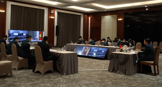 越南代表出席由印度举办的空军参谋长会议 hinh anh 2