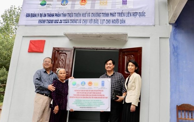 UNDP启动协助越南中部沿海地区建造防洪房屋运动 hinh anh 1