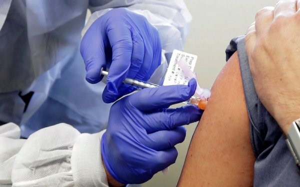 东南亚国家迅速开展新冠疫苗大规模接种 hinh anh 1