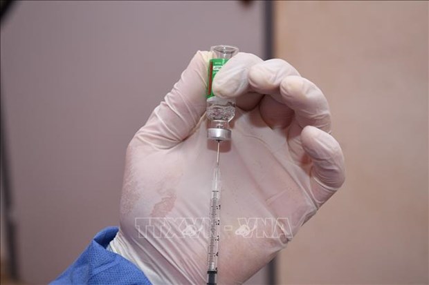 马来西亚为全体人口提供新冠病毒疫苗 菲律宾新冠肺炎确诊病例呈下降之势 hinh anh 1