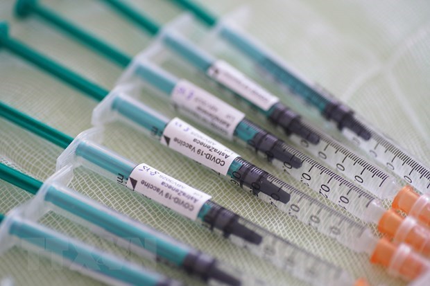 越南公布优先接种疫苗人群标准 hinh anh 1
