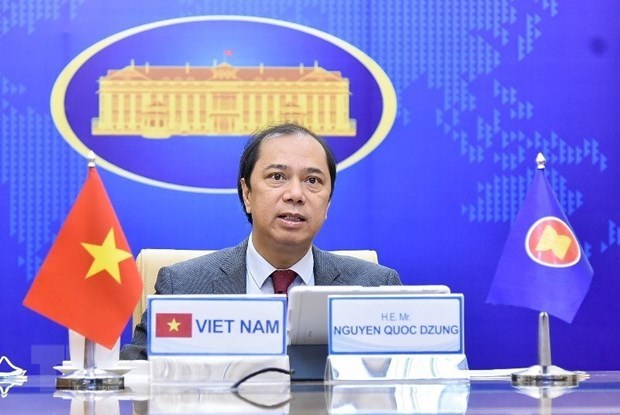越南外交部副部长与泰国外交部常务副书记举行视频会谈 hinh anh 1