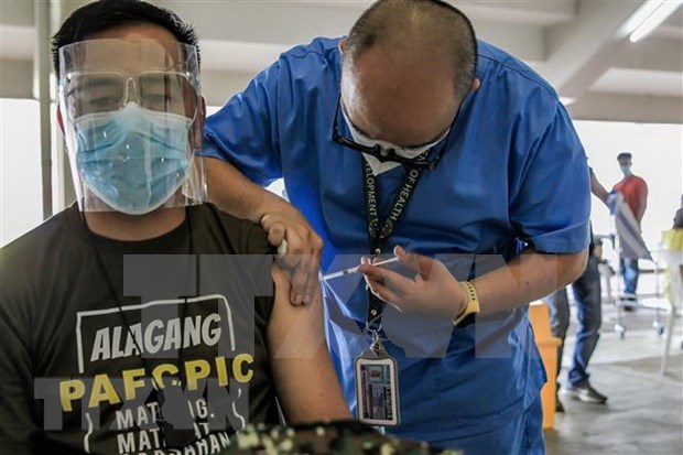 新冠肺炎疫情：泰国考虑在泼水节期间采取防疫措施 菲律宾确诊病例激增 hinh anh 1