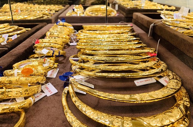今日上午越南国内市场黄金价格每两接近5500万越盾 hinh anh 1