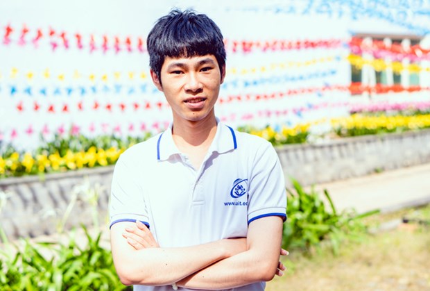 一名越南大学生在国际微电子奥林匹克竞赛上获佳奖 hinh anh 1