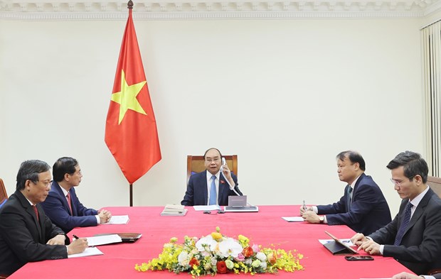 越南和智利继续在各国际组织和多边论坛上相互支持 hinh anh 1