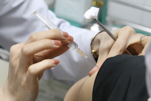 越南成立免费接种新冠疫苗的10类重点人群名单 hinh anh 1