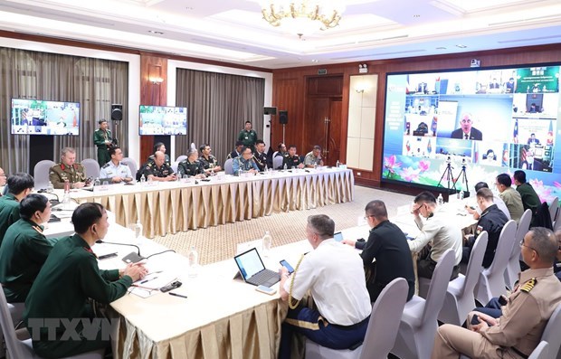 东盟国防高级官员工作组扩大会议以视频方式召开 hinh anh 1